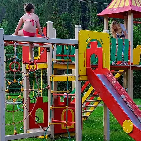 Tsarynka Eco Complex ホリデーパーク スラブスク