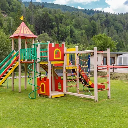 Tsarynka Eco Complex ホリデーパーク スラブスク