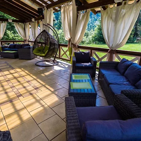 Tsarynka Eco Complex * スラブスク